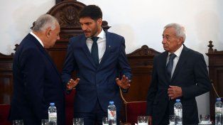 El ministro de la Corte Rafael Gutiérrez puso en dudas su retiro y el gobierno analiza la posibilidad de un decreto de cese
