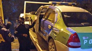 Hallaron rastros que podrían pertenecer a Facundo Astudillo en un patrullero