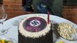 Misiones: festejó su cumpleaños con una torta nazi decorada con una esvástica