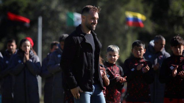 Iván Borghello vuelve a Newells en el área de fútbol. Iván Borghello vuelve a Newells en el área de fútbol.