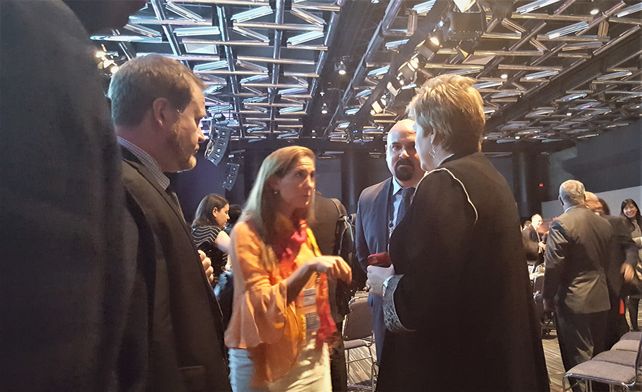 Mano a mano. Aeberhard y Suárez dialogan con Anie Samson