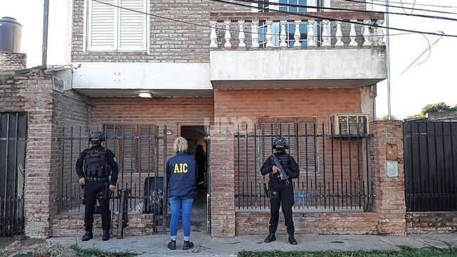 Cayeron violentos delincuentes que robaron y golpearon a una pareja de ancianos en Esperanza
