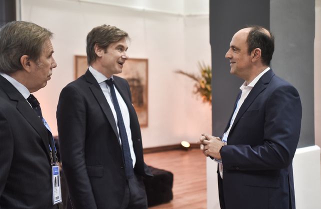Corral se reunió este lunes con el subsecretario de Relaciones Económicas de Cancillería