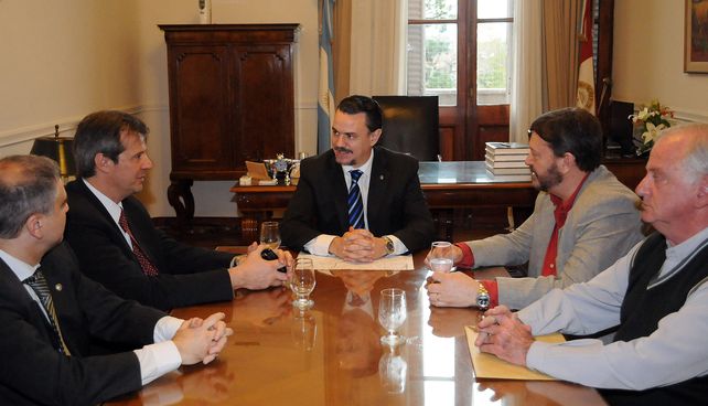 Santa Fe y Entre Ríos avanzan hacia un convenio de colaboración