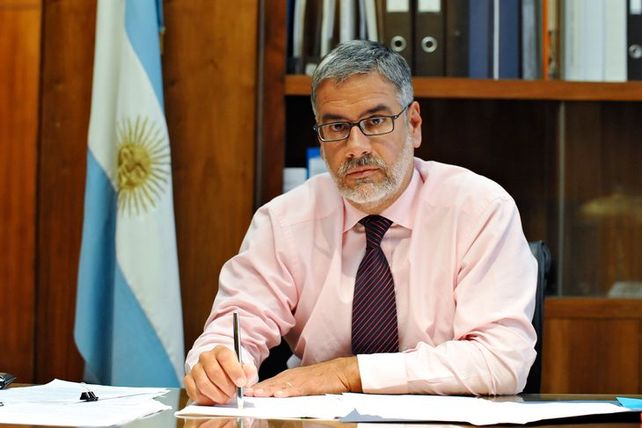 El secretario de Comercio Interior