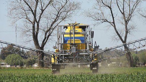 El STJ rechazó dos amparos ambientales y anuló una sentencia sobre fumigaciones