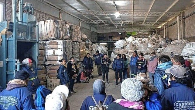 La caída del precio del cartón perjudica gravemente a los recicladores urbanos.&nbsp;