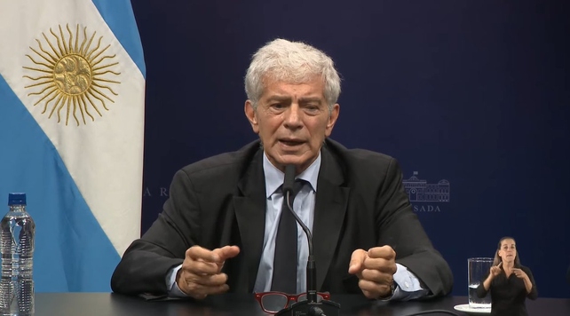 Cúneo Libarona durante la conferencia de prensa que brindó este martes.