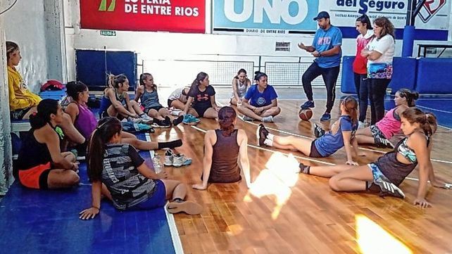 La Preselección Femenina U15 de Paraná sigue con todo.