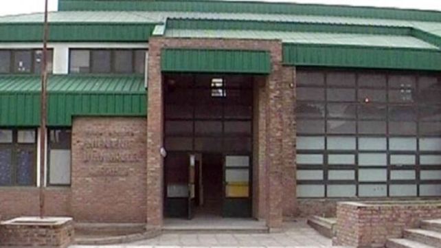Una docente denunció que una alumna es violada por su padrastro y sus amigos