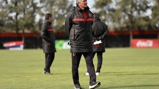 Da una mano. Tognarelli estará al frente hasta que llegue un nuevo entrenador.&nbsp;