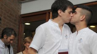 El Papa estudiará las uniones gay para entender porqué algunos países las legalizan