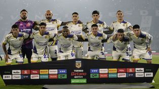 El equipo que Ariel Holan puso en cancha desde el inicio frente a Talleres.