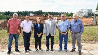 Recorrida de funcionarios en el Parque Industrial, donde se espera por una ampliación para 2025.