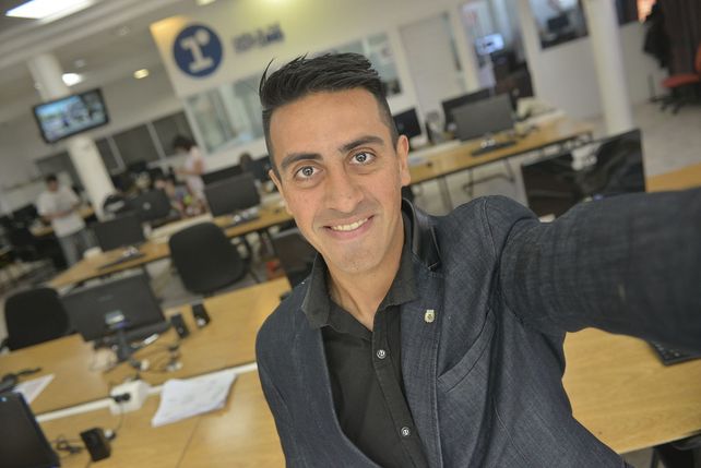 Daniel Zamora, el árbitro baterista que llega a la Primera Nacional