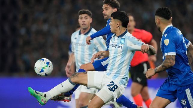 Racing eliminó a Vélez y alcanzó las semifinales de la Copa Libertadores.