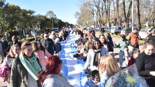 La celebración comenzará a las 10 con el acto oficial en homenaje a nuestra enseña patria y continuará con una amplia programación cultural y tradicionalista que reunirá a vecinos, vecinas y visitantes de toda la región.&nbsp;