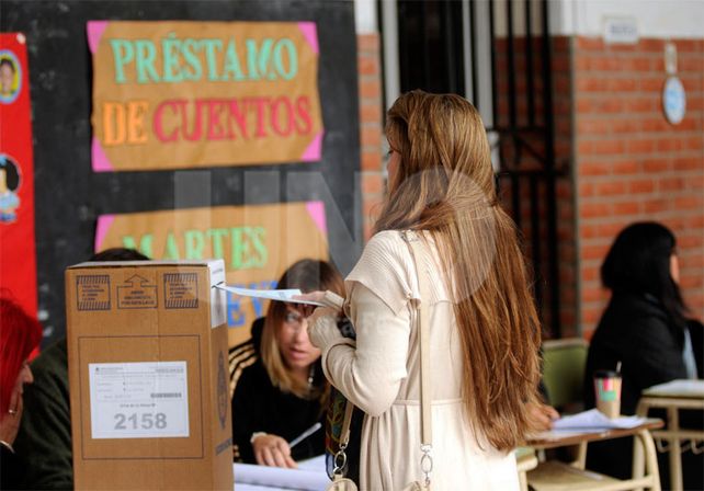 A un mes. Los argentinos en un mes eligen cargos nacionales / Foto: Mauricio Centurión - Uno Santa Fe
