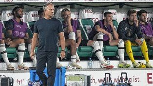 Hansi Flick no pudo superar el fracaso de haber quedado eliminado en primera ronda de Qatar 2022 y ya no es más el entrenador de Alemania.