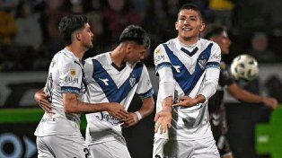 Vélez derrotó a Platense en condición de visitante.