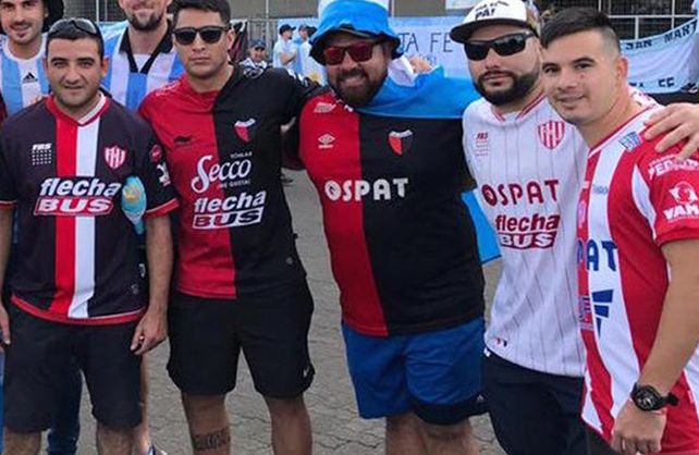 Los equipos santafesinos saludaron a sus hinchas en el Día del Amigo