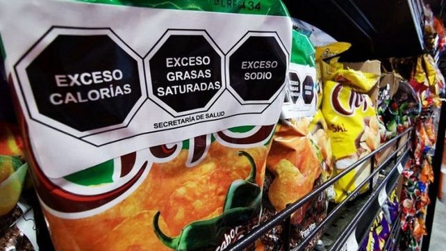 El gobierno nacional publicó este miércoles en el Boletín Oficial la reglamentación de la Ley 27.642 de Promoción de la Alimentación Saludable.&nbsp;