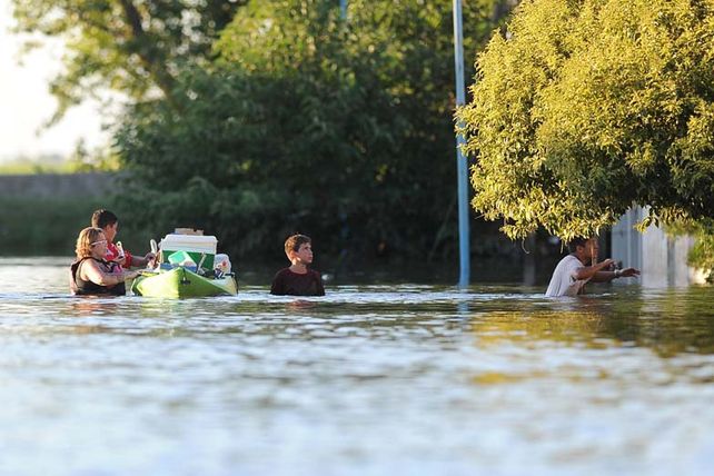 Monitorean la altura de los ríos en Chaco ante el desborde de sus cuencas