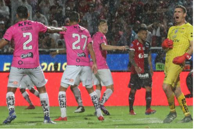 Este martes se llevará a cabo la audiencia en el TAS por lo de Jorge Pinos y en Colón aguardan expectante.