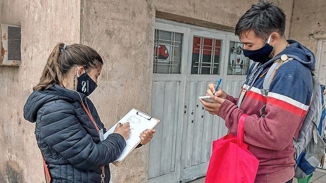 El estudio se realizó en viviendas al azar de la ciudad de Santa Fe. Se trata de un proyecto que estudia la epidemiología de Covid-19