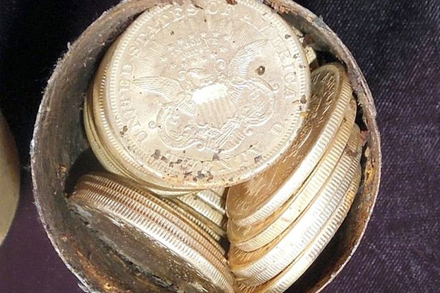 Encontraron u$s 10 M en monedas de oro enterradas en su propio patio