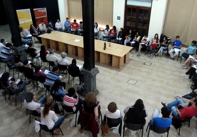 Foto: Foro por la Ley de Juventudes