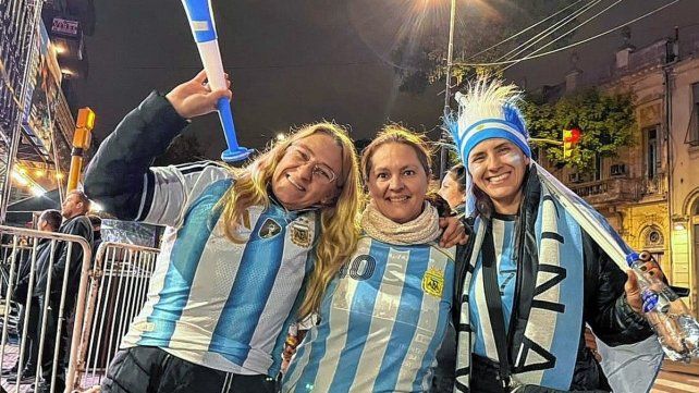 Paraná despidió a la Selección Argentina con aplausos y orgullo