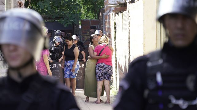 La escena de un crimen. En 2023 en el departamento Rosario se perpetraron 260 asesinatos. De ellos 223 ocurrieron en nuestra ciudad.
