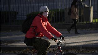 Tras lloviznas de anoche, bajó la humedad y el viento del sur se hace sentir.