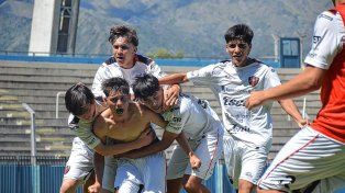 La novena de Patronato ganó 2-0 en San Luis.