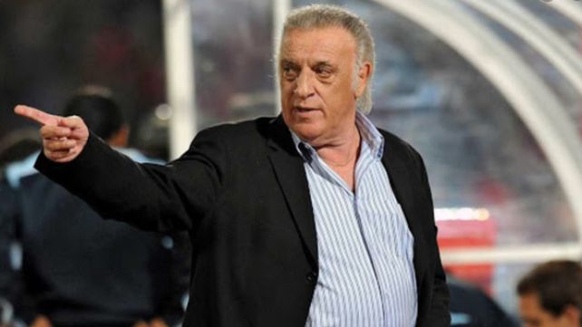 Alfio Basile fue futbolista y luego entrenador. Condujo a la selección argentina.