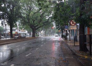 Rige un alerta amarillo para La Capital y otros 12 departamentos de Santa Fe para este martes