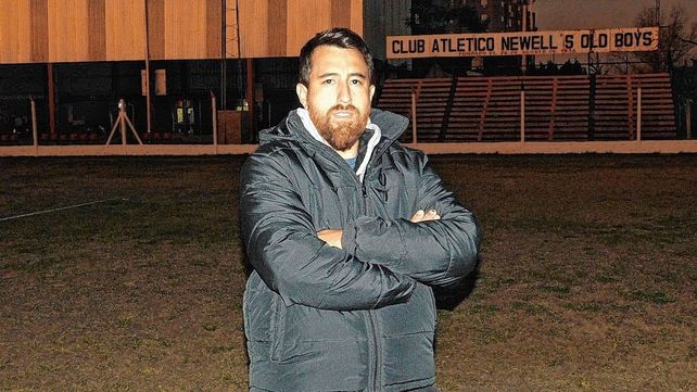 Juan Manuel González asumió hace un par de semana como DT de Newells de barrio Roma.