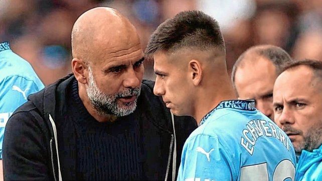 Pep Guardiola habló sobre la posibilidad de que Echeverri vuelva a Manchester City.