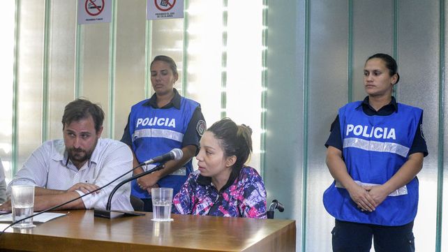 Arresto domiciliario con tobillera para la madrastra de Nahiara