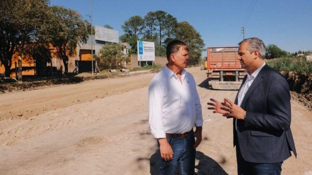 Adán Bahl recorrió la obra de calle Hernandarias