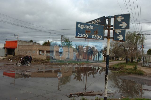 Vecinos de Santa Rosa de Lima piden por la finalización de la obra de cloacas