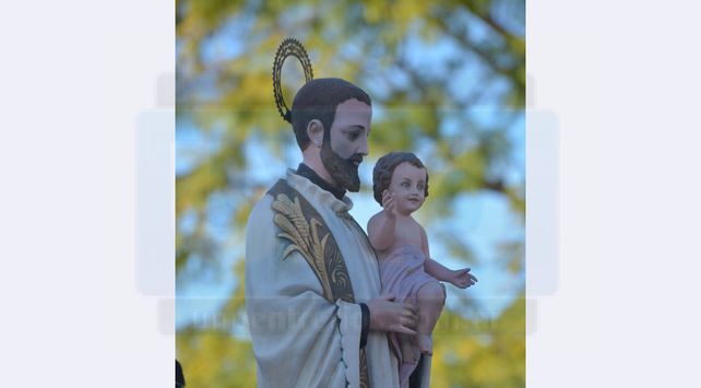 Una multitud veneró a San Cayetano