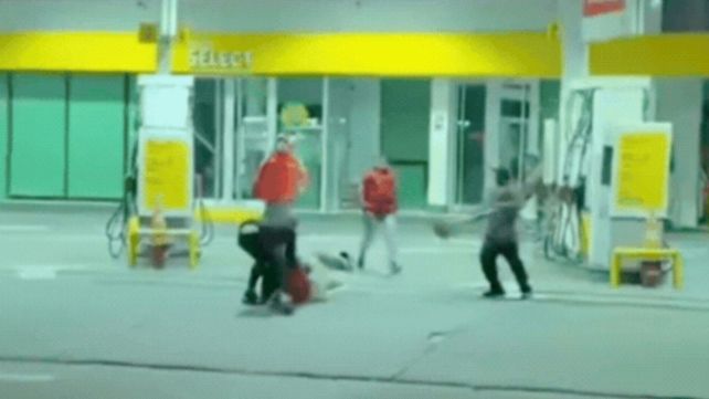 Brutal pelea. Un joven agredido con golpes