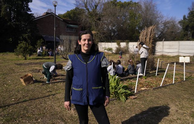 “Trabajar la tierra y vincular a los chicos a los procesos productivos es respetar lo que ellos traen”