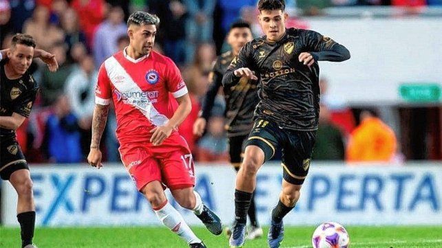 El Platense de Kily González recibe al próximo rival de Unión