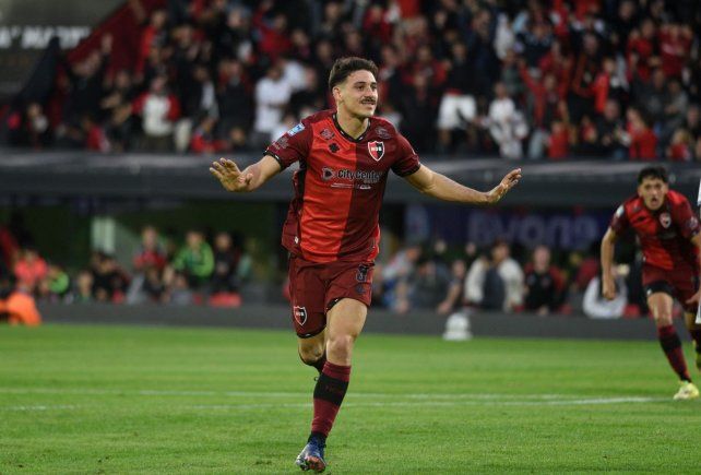 Matías Cóccaro le anotó un gol a Boca en el 2 a 2 en el Coloso. Newells lo necesita.