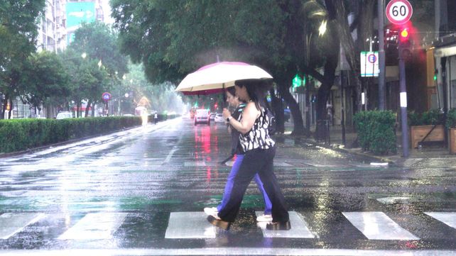 La lluvia llegó a la ciudad para quedarse durante varios días.