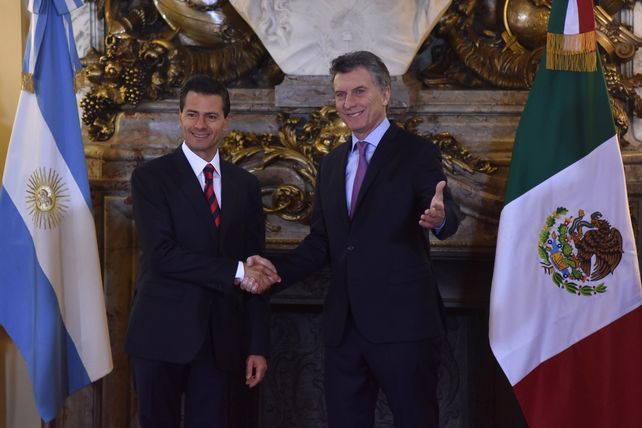 Protocolo. Los presidentes de Argentina y México relanzaron la relación bilateral con la firma de varios convenios.