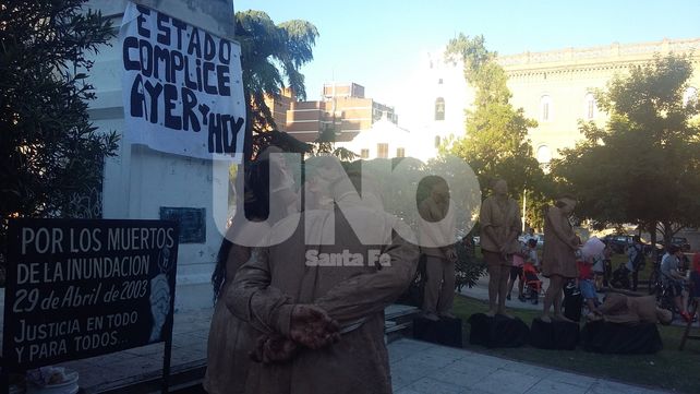 Santa Fe conmemoró con una marcha a Plaza de Mayo los 41 años del Golpe
